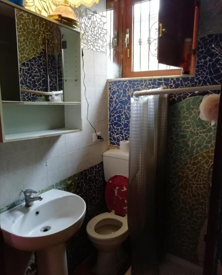 Economic Room Катания Екстериор снимка