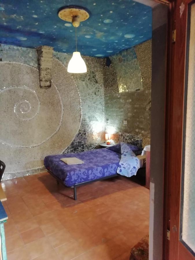 Economic Room Катания Екстериор снимка